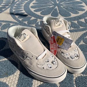 Vans Half Cab Peanuts Family